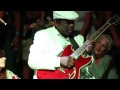 Lucky peterson jams from the stage to a seat in the audience at the byron bay bluresfest  2016