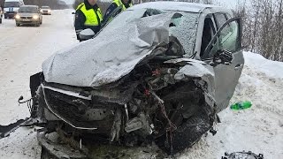 Russian Car Crashes Compilation January 2017 part 3   Autounfall Russland 2017