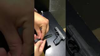 Pistola Co2 6mm Rossi C11 Airgun Arma de Pressão com Maleta, 15 Co2 12g, 1000 Esferas Aço. screenshot 1
