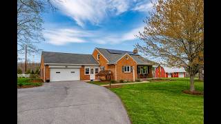 Cute 3 Bedroom Home on 1.5 Acres in Denver