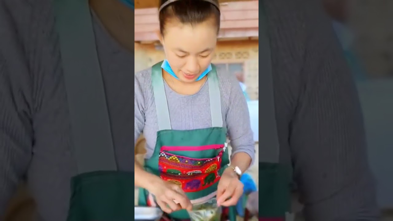 สุดยอดอาหารพื้นถิ่น คนลาว เมืองดินแดนสวยงามในตลาดเย็น ชาวบ้านทำขายกันเอง