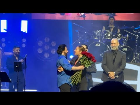 Shahram Shabpareh Mahnaz Afshar Concert 2023 مهنازافشار هنرمندان آخرین کنسرت شهرام شب پره لس آنجلس