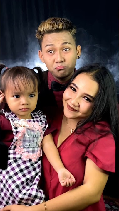 ada gajah di balik batu😂