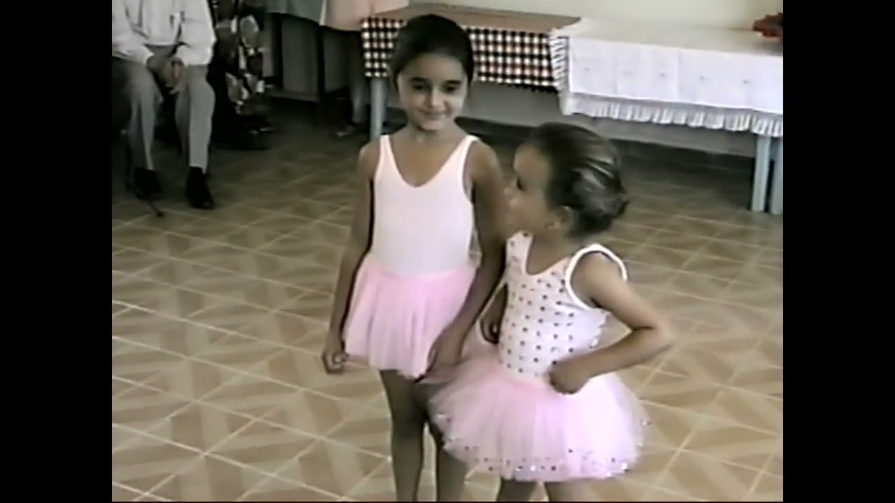 Comemoração do dia das Crianças em 10 de Outubro 1997. (Arquivo Pessoal: Ademir Duarte Costa, NECO)