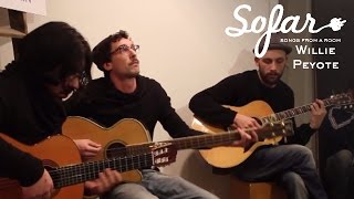 Video voorbeeld van "Willie Peyote - E Allora Ciao | Sofar Turin"