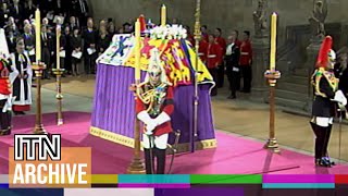 2002: The Queen Mother Lying in State