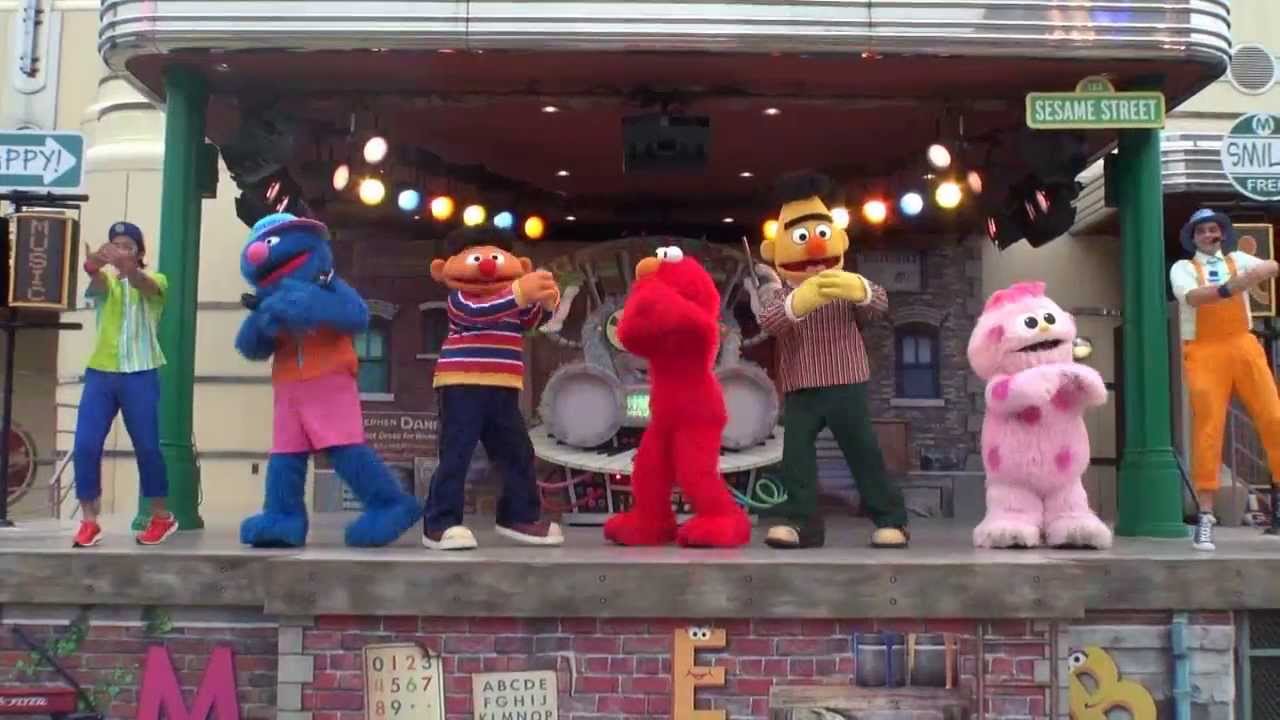 【USJ】 Sesame Street Magical Music Box 2013/05/31 ④ YouTube