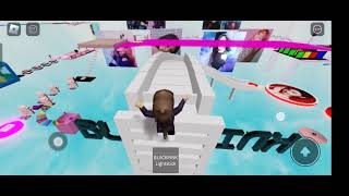 playing Blackpink random games on Roblox #blackpink #Lisa @KUROMIXLISA