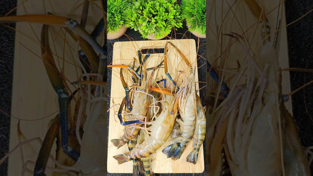 How to clean prawns | Prawns cleaning trick | How to clean tiger prawns | shortsfeed | viralshorts