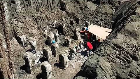 HOW IT WORKS PILE HACKING (ACTUAL CONSTRUCTION WORK)