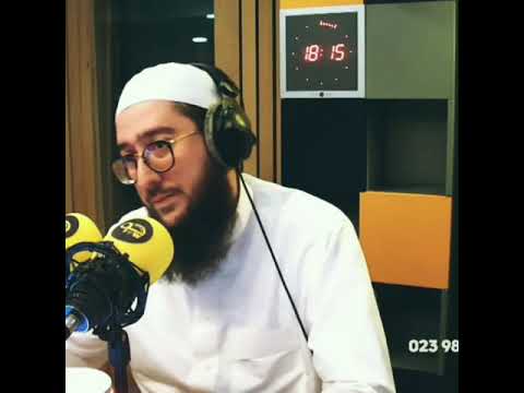 عبد الحكيم الجزائري عن الأم