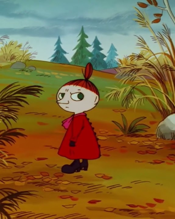 Little My Moomin walking and then stops and turns