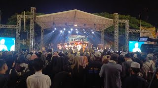 Habib Mahdi Assegaf Pimpin Wilujeng Petang Taun, Warga Bogor Tumpah Ruah di Alun-Alun