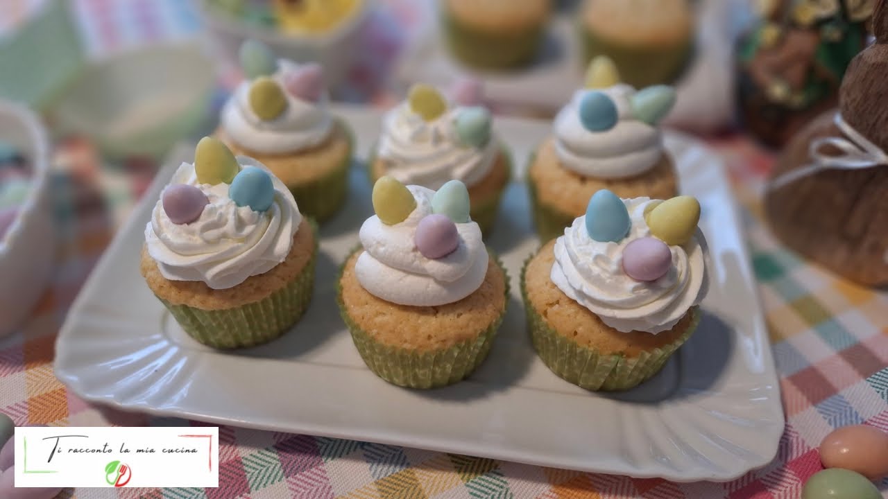 CUPCAKE ALLA VANIGLIA CON PANNA E OVETTI | Perfetti per ogni occasione, soffici e leggeri