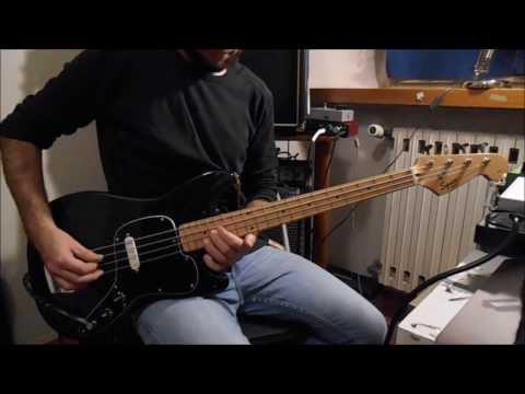 Squier Bronco Bass Demo