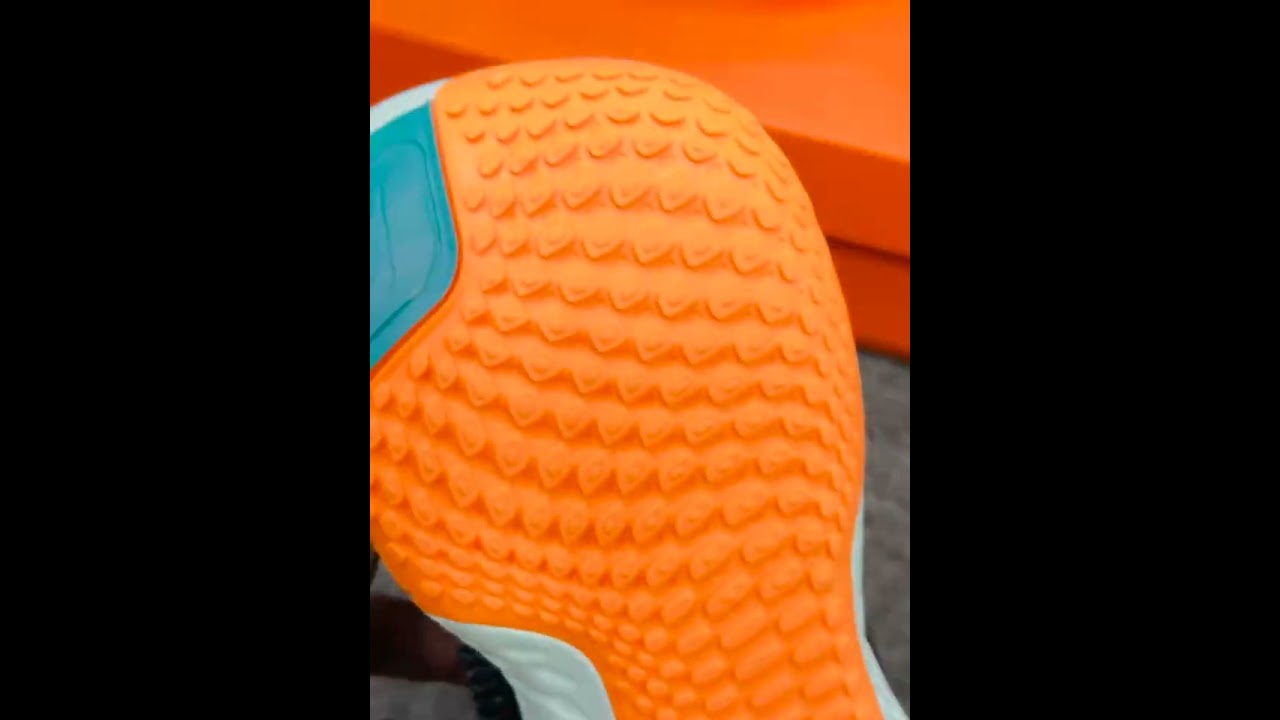 NIKE ZOOMX INVINCIBLE RUN FLYKNIT 2