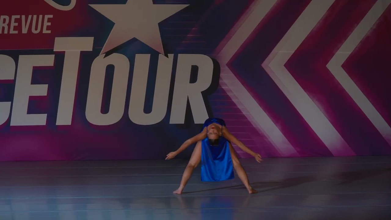 Voyage Voyage - Avery Ignazio