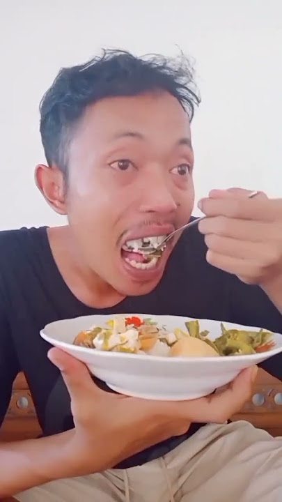 mangan lur wes wayae