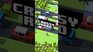 playing Crossy road🤣