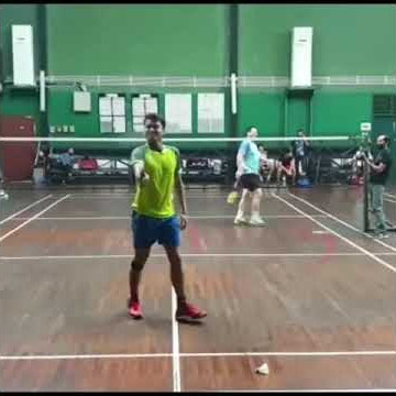 Tontowi Ahmad Rasakan Smash 100 Watt Hariyanto Arbi (IG hariyanto_arbi)