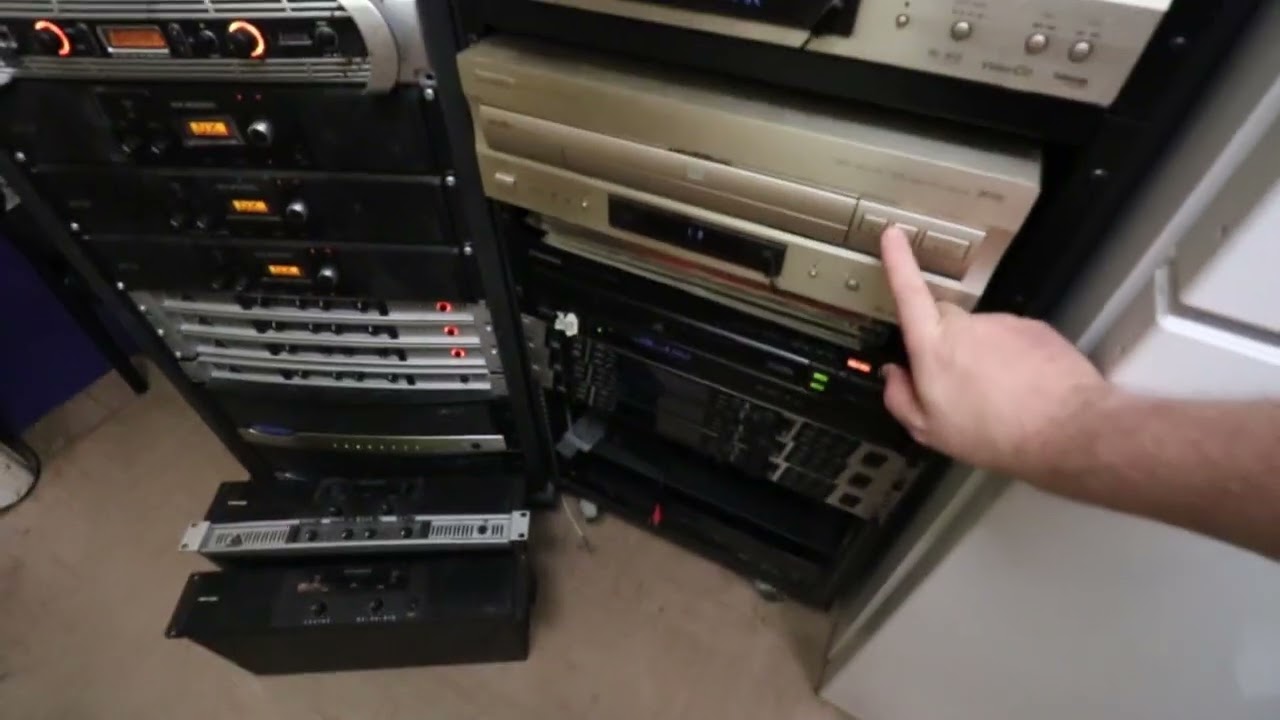 pioneer laserdisc players CLD 925 ntsc/pal DVL 909 pal/ntsc 909 ntsc/pal