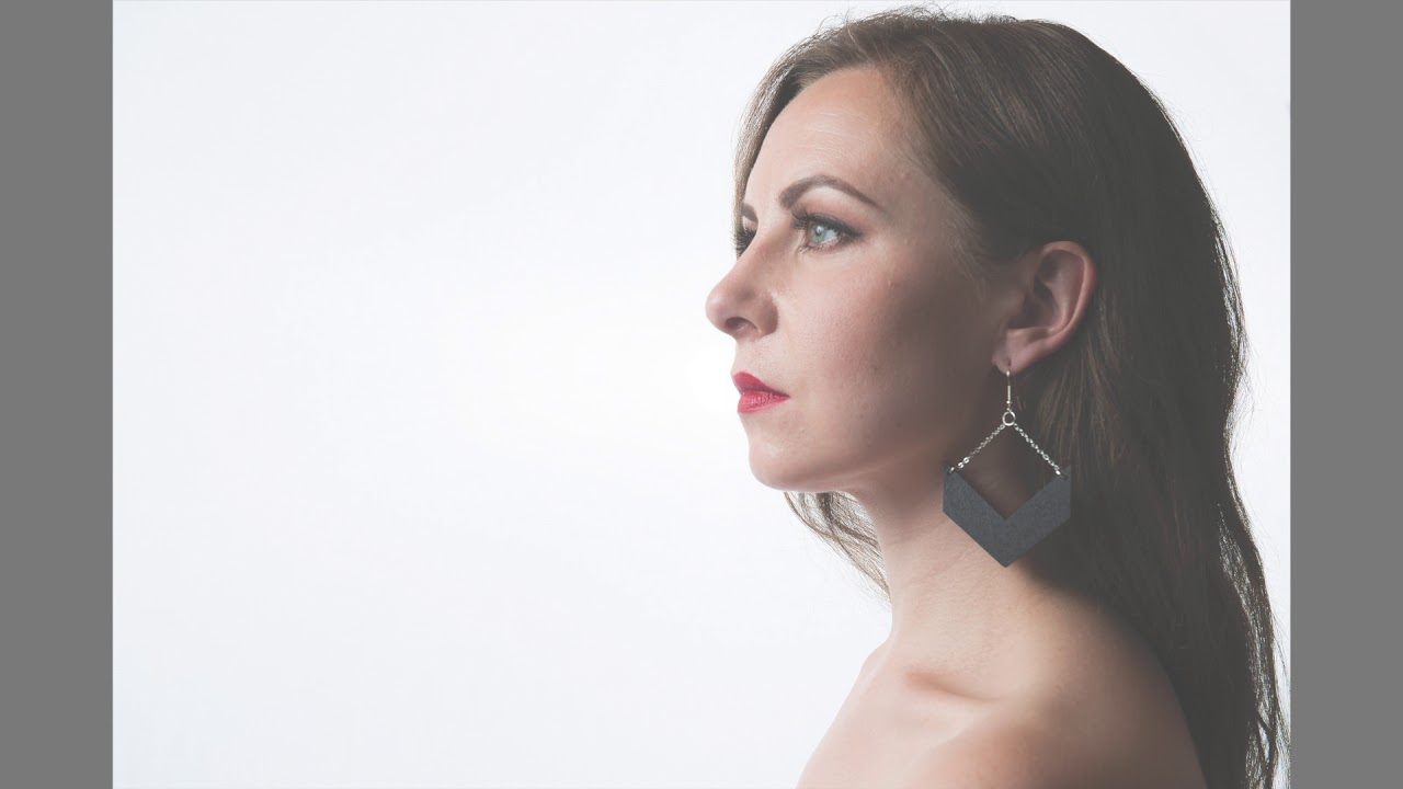 Anna Murtola - Sobre Las Palmas (Foog in Nakhal) - (فوق ألنا خل (فوك النخل