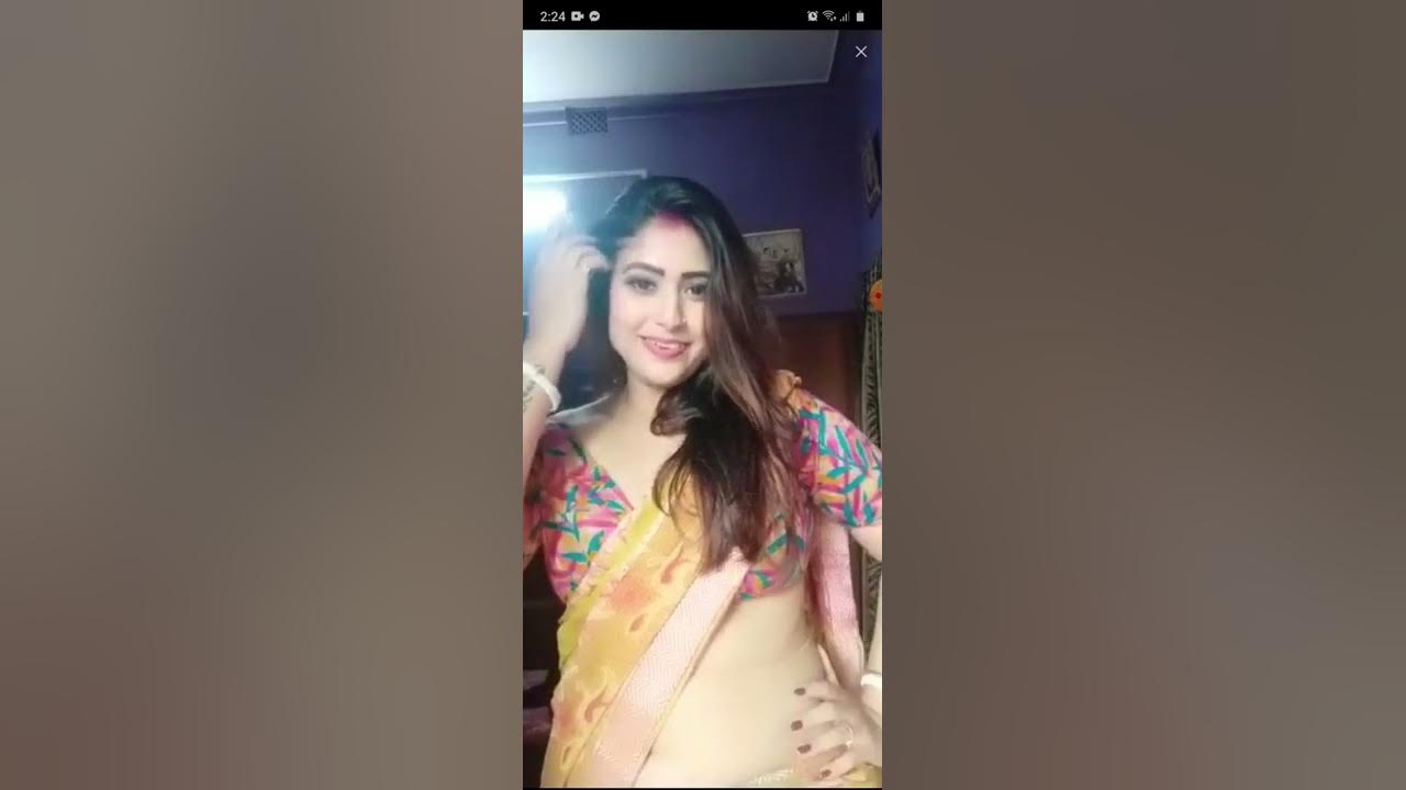 Hot Desi Bhabhi Showing Boobs Youtube