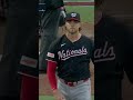 Mike Yastrzemski ties it with a two-run homer!
