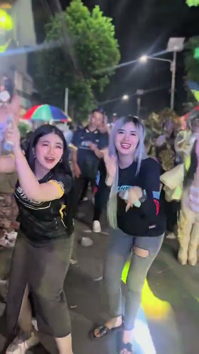 cantiknya Nadya firzana #nadyafirzana #karnavalsumberejobatu #dancerviral #karnavalparty
