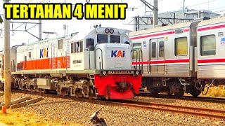 JKT 48 & ROMBONGAN NAIK KERETA INI..?? JALUR SUPER SIBUK MATRAMAN JATINEGARA