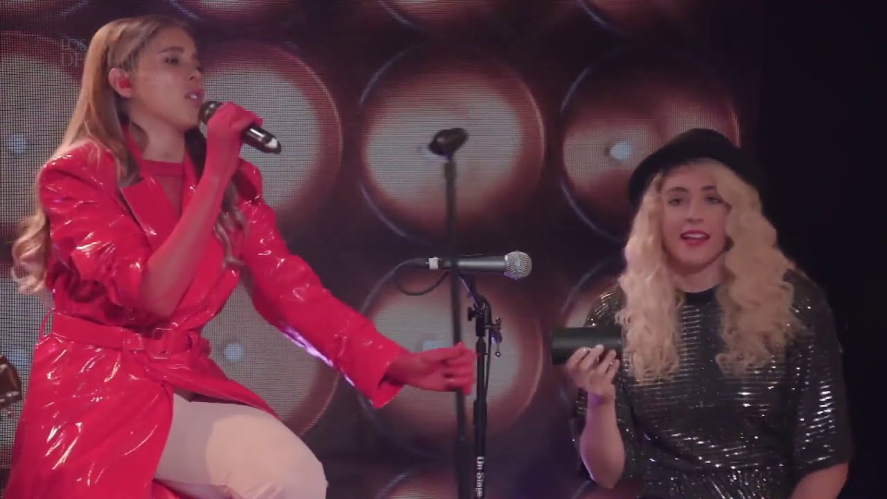 MUSICAL: Paulina Goto canta “Rompe” en los Favoritos del Público de los Premios TVyNovelas.