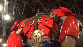 Famous New york Comic Con 2011 Transformers Dark of the Moon & Transformers Prime figures Hasbro booth Wealth