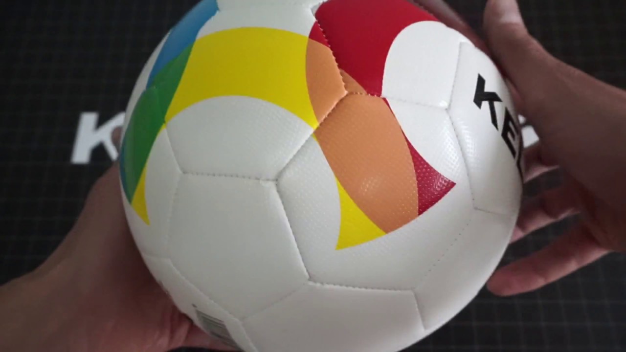 Футбольный мяч Kelme Soccer Ball белый