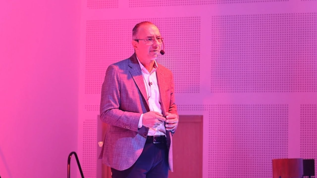 ¡Que la Vida no termina…! | Armando Gomez Correa | TEDxAspaen Neiva Youth
