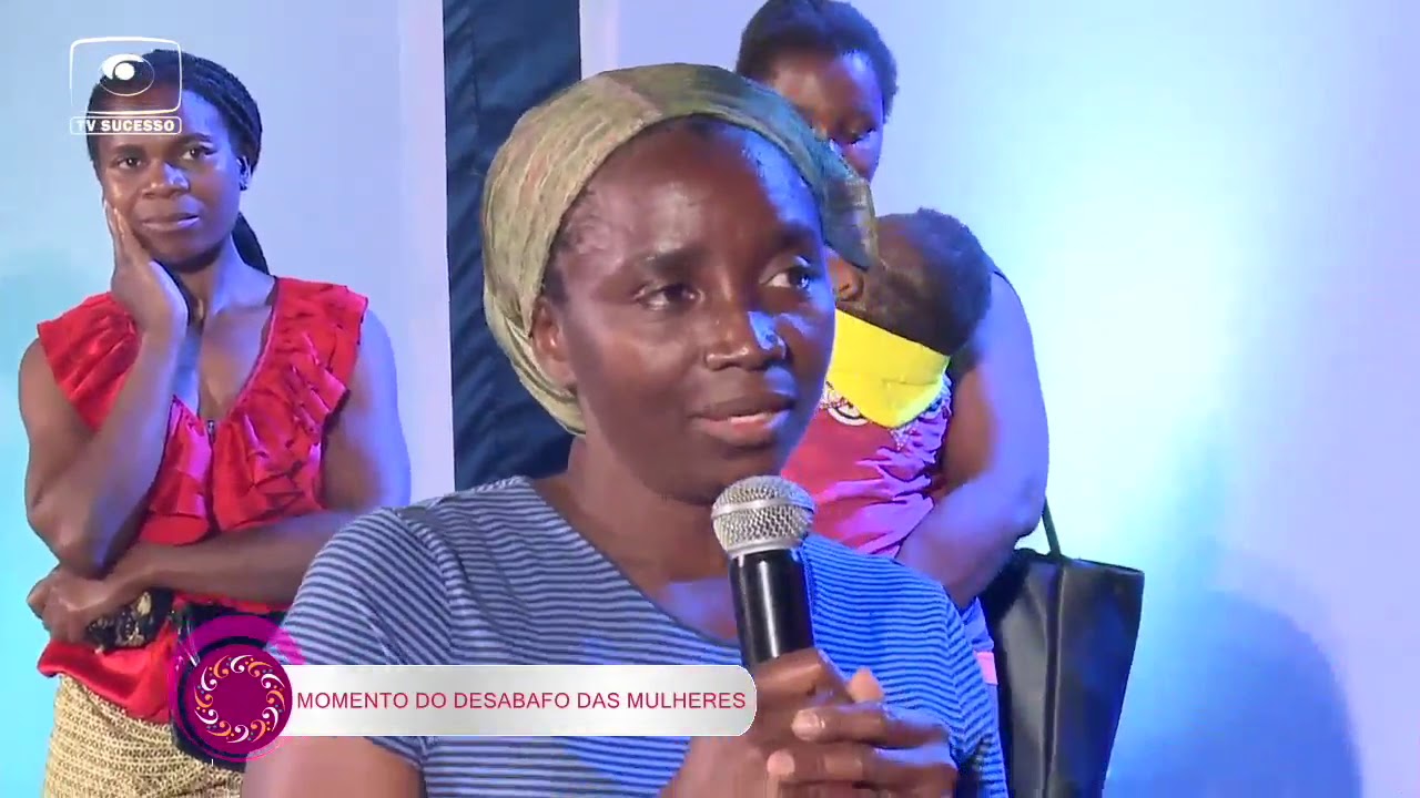 MULHER GANHA DINHEIRO E SEXTA BÁSICA PARA APOIAR MARIDO