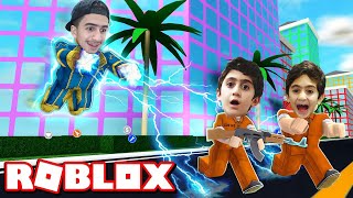 صرت بطل خارق وقررت اهجم على اخوي الصغير ? _ roblox