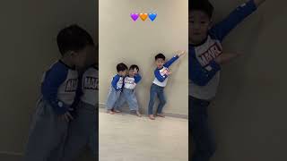 둥이들 사진 찍고 왔어요 #shorts #형제룩 #형제애 #형제라면
