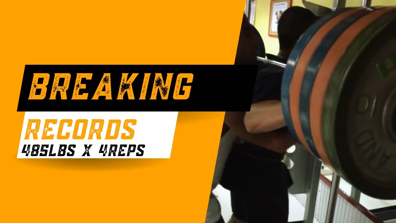 485 lbs x 4 reps Squat by David Araújo