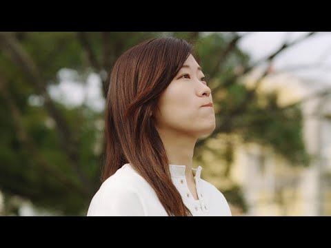 ヒコロヒー、CM出演に自分でも驚き！踊り上手な犬に「かわいい！」 『かんぽ生命保険』新CM「ご近所散歩中・新医療特約」篇
