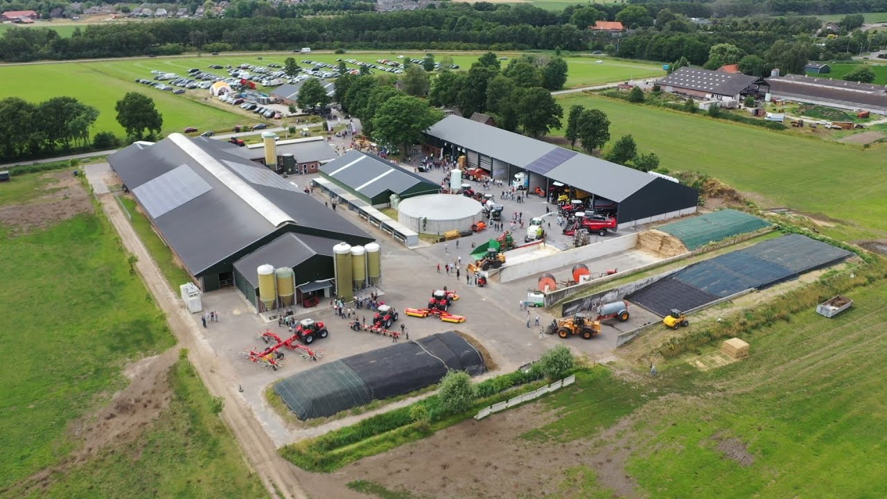 Open dag - Van Helmond Loon- en Melkveebedrijf