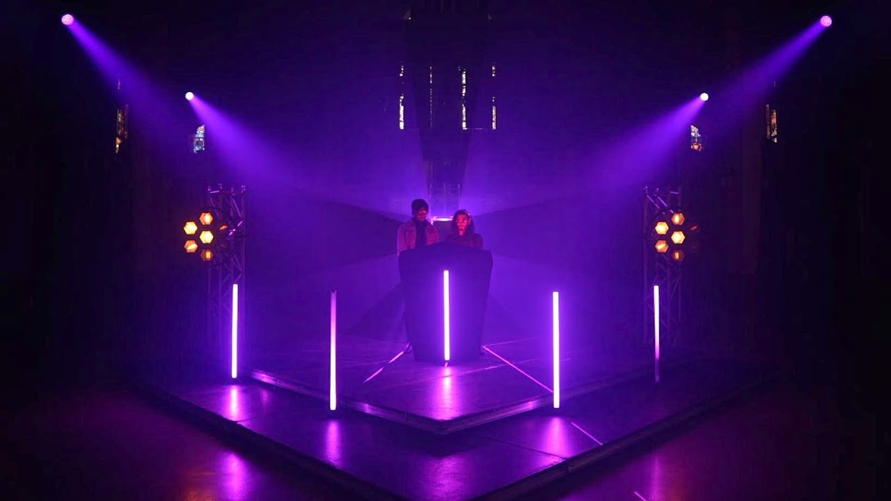 Wayfloe - Neon West | Ragnarok (Official Virtual Show)