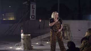 hw old is your pussy