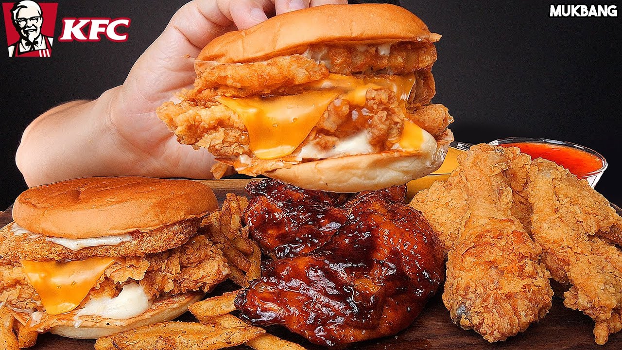 бургер и жареный цыпленок KFC BURGERS 🍔 BBQ CHICKEN 🍗 FRENCH FRIES 🍟 EATING ASMR MUKBANG