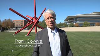 Mayor Frank Cownie honors Des Moines, Iowa