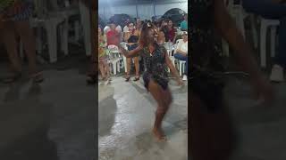Salto Quebrou? Samba Que Segue...