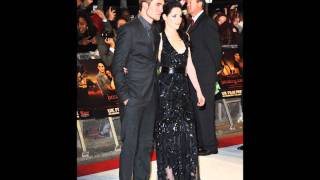 Robert Pattinson & Kristen Stewart inside the bubble at the UK premiere of Breaking Dawn 11-16-11