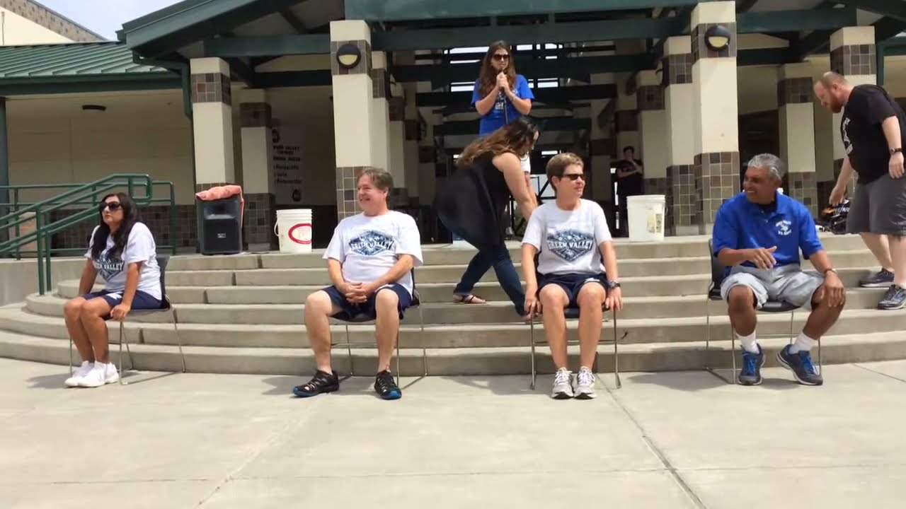 Green Valley Middle School P E Teachers Do Ice Bucket Challenge In Green Valley Middle School P E Teachers Do Ice Bucket Challenge In