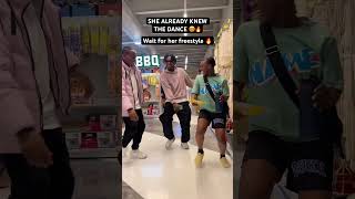 Mnike by Tyler tiktok dance | Dancing to strangers in public #trending #viral Resimi