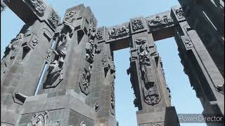 Мемориал «Хроника Грузии» в Тбилиси. Грузинский Стоунхендж. Монумент Chronicle of Georgia