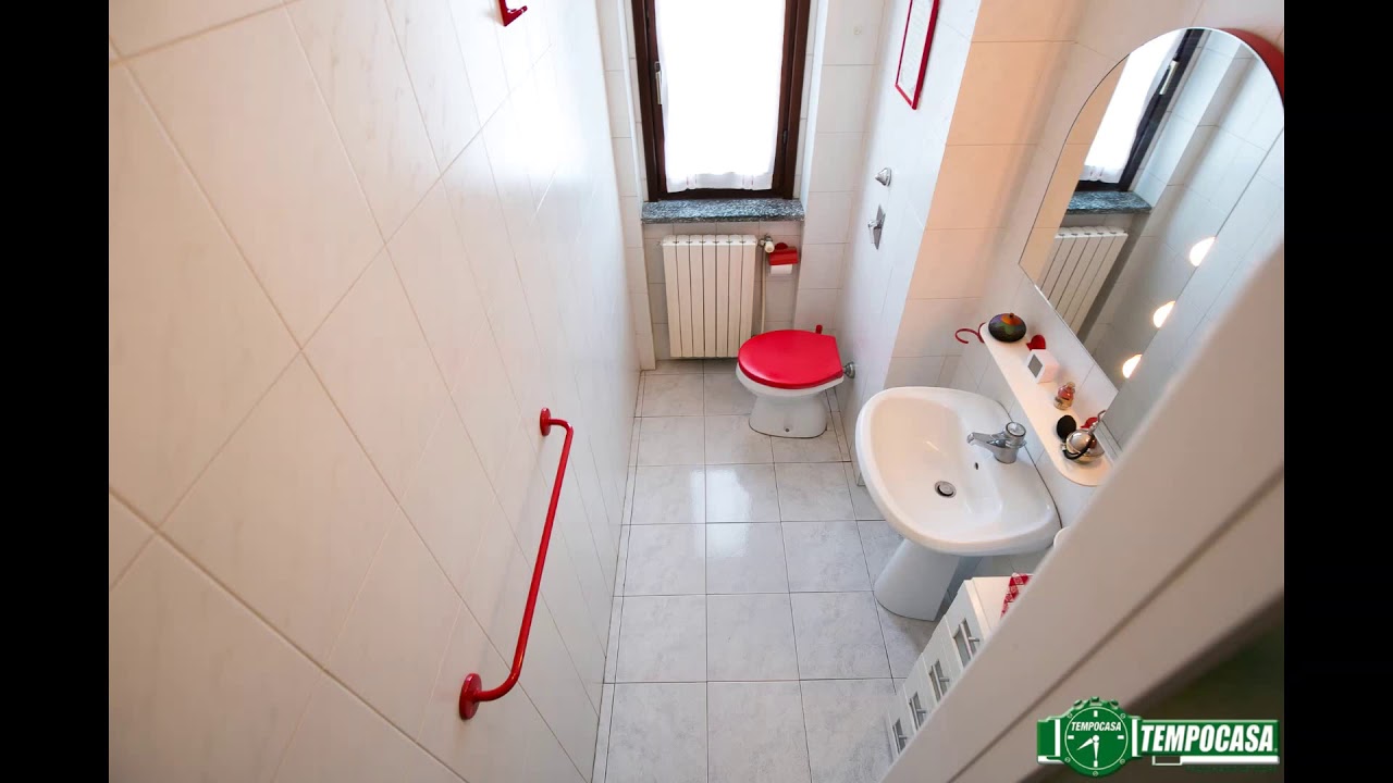 Cassina Amata, porzione di villa con giardino YouTube